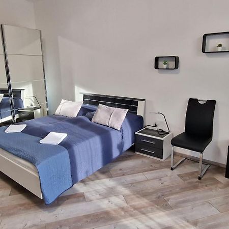 Ferienwohnung Extra Sok Szobas Apartman Budapest Kozpontjaban Exterior foto